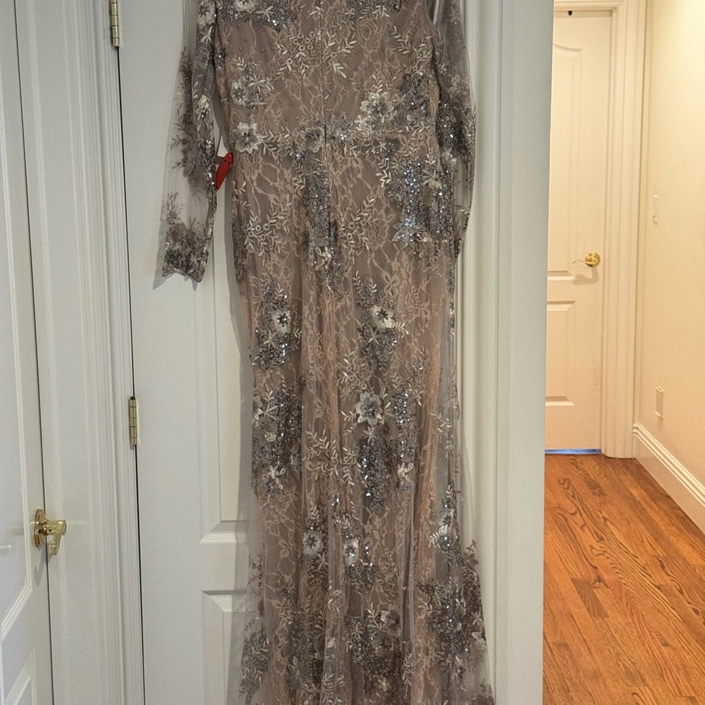 NWT Mac Duggal Embellished V-Neck Illusion Long Sleeve Gown Taupe Size 10 - Picture 5 of 12